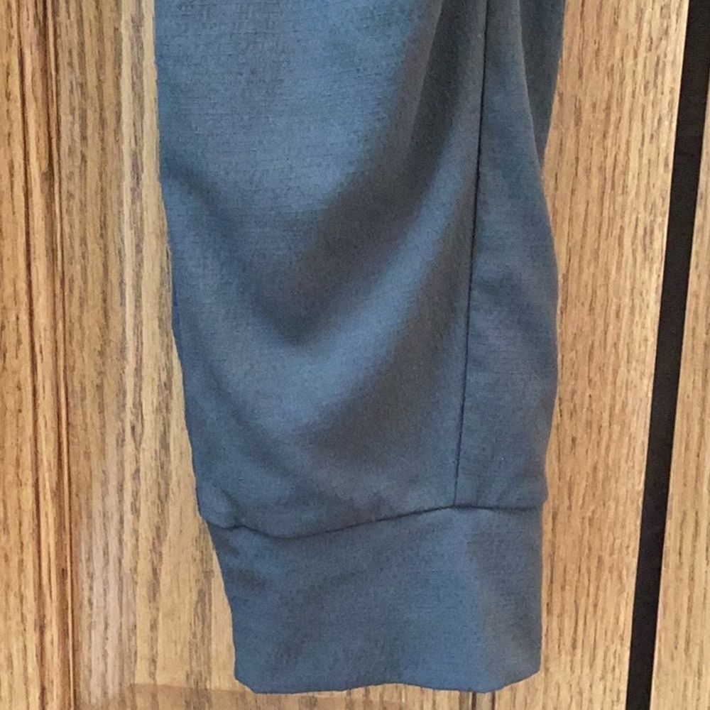 Athleta women’s Charcoal nylon Joggers with stretch - Picture 6 of 15